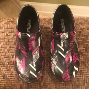 Last pair. 🏝⛱Cushioned Nurses shoes. Size 8. NWOT